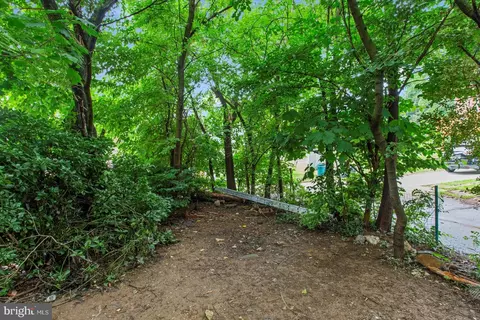100 Malbrook Rd, Baltimore, MD 21229 photo 43