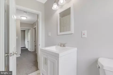 100 Malbrook Rd, Baltimore, MD 21229 photo 24