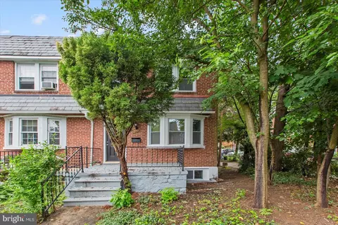 100 Malbrook Rd, Baltimore, MD 21229