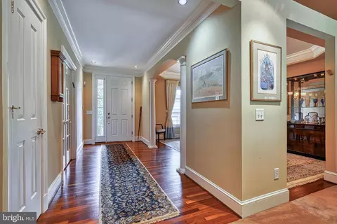 10 Clifton Ct, Pikesville, MD 21208 photo 4