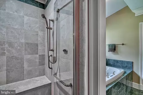 10 Clifton Ct, Pikesville, MD 21208 photo 28