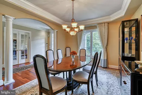 10 Clifton Ct, Pikesville, MD 21208 photo 8