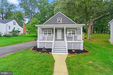 2211 Pleasant View Ave, Catonsville, MD 21228