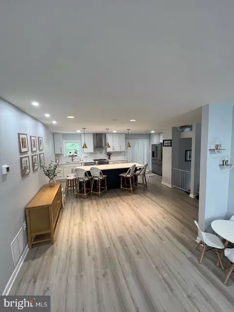 6956 Copperbend Ln, Baltimore, MD 21209 photo 6