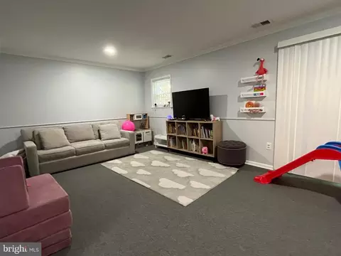 6956 Copperbend Ln, Baltimore, MD 21209 photo 18