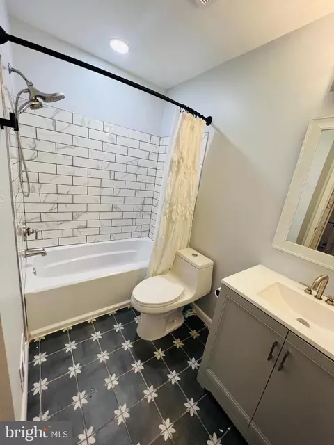 6956 Copperbend Ln, Baltimore, MD 21209 photo 15
