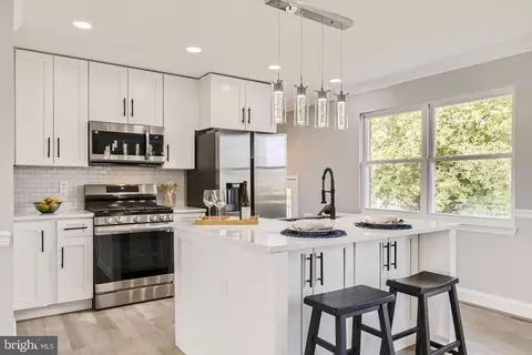 10102 Charington Rd, Cockeysville, MD 21030