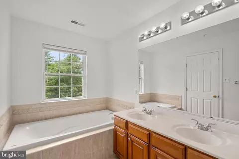 887 Middle River Rd, Middle River, MD 21220 photo 23