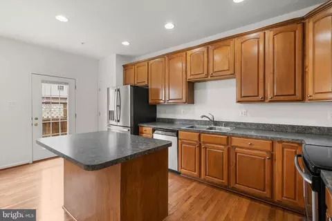 887 Middle River Rd, Middle River, MD 21220 photo 12