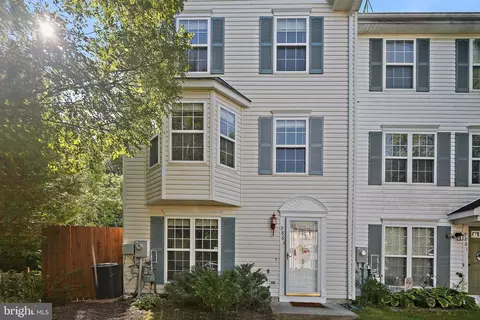 9863 Greenbriar Way, Middle River, MD 21220