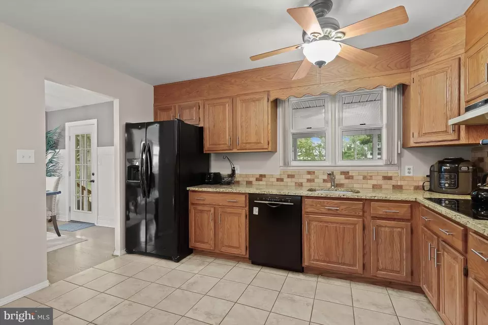  2112 Fountain Hill Dr, Lutherville Timonium, MD 21093 photo 10
