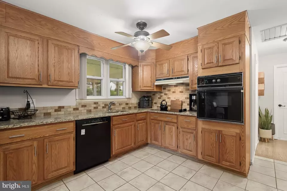  2112 Fountain Hill Dr, Lutherville Timonium, MD 21093 photo 9