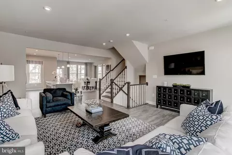 225 Hickory Hollow Ct, Cockeysville, MD 21030