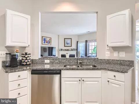5342 Glenthorne Ct, Rosedale, MD 21237 photo 14