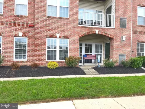 5342 Glenthorne Ct, Rosedale, MD 21237 photo 2