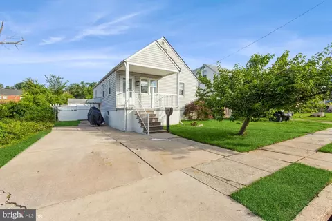8500 James Ave, Parkville, MD 21234
