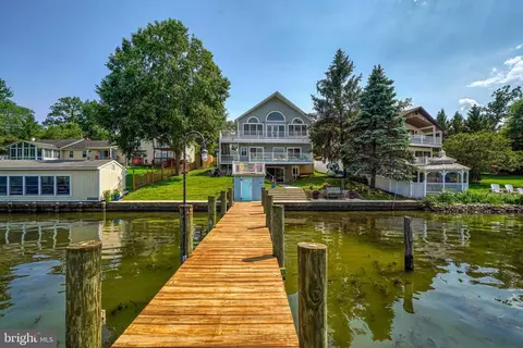 403 Vogts Ln, Essex, MD 21221