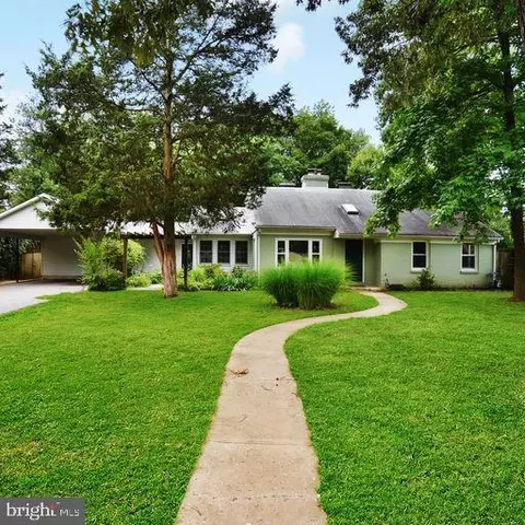 7331 Rockridge Rd, Pikesville, MD 21207