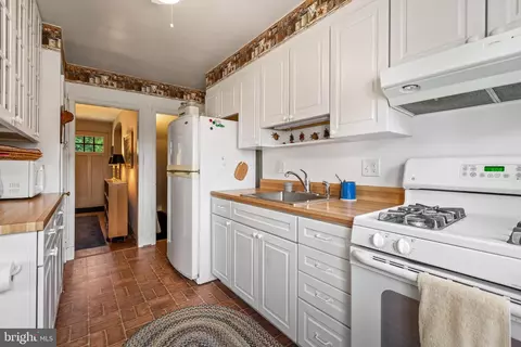 76 Murdock Rd, Baltimore, MD 21212 photo 10