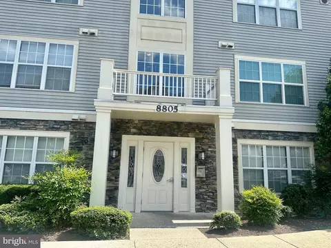 8805 Stone Ridge Cir #102, Pikesville, MD 21208