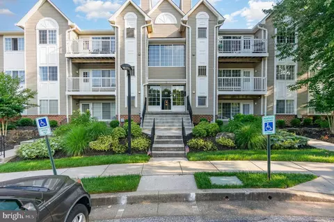 21 Tintern Ct #104, Lutherville Timonium, MD 21093
