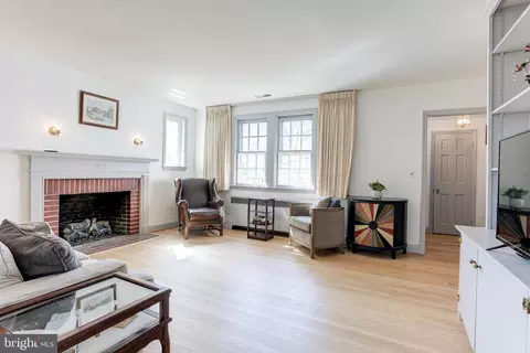 668 Regester Ave, Baltimore, MD 21212 photo 2