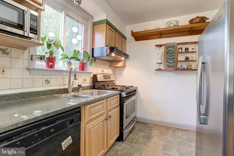 668 Regester Ave, Baltimore, MD 21212 photo 19
