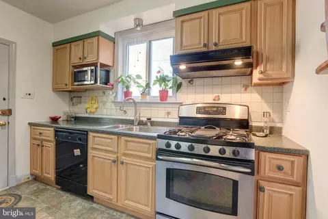 668 Regester Ave, Baltimore, MD 21212 photo 18
