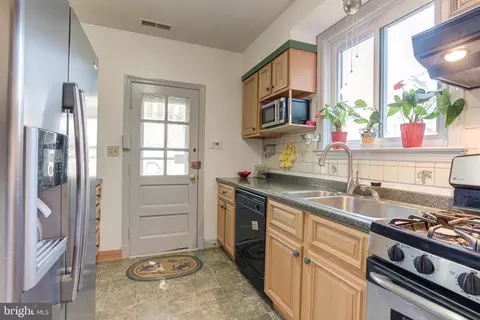 668 Regester Ave, Baltimore, MD 21212 photo 20