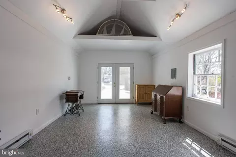 668 Regester Ave, Baltimore, MD 21212 photo 37