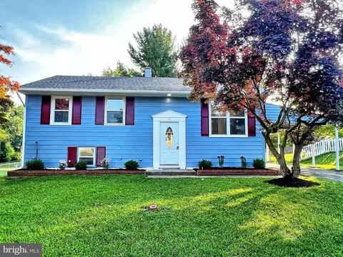 33 Greenview Ave, Reisterstown, MD 21136