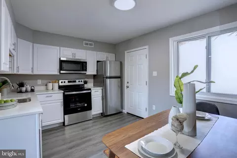 416 Meadow Rd, Baltimore, MD 21206 photo 11