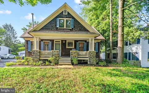225 Church Ln, Pikesville, MD 21208