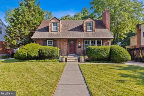 515 Hilltop Dr, Lutherville Timonium, MD 21093