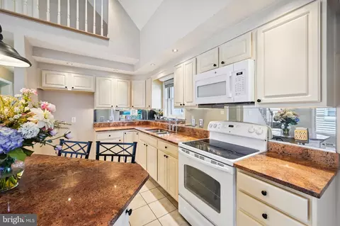 910 Frog Mortar Rd, Middle River, MD 21220 photo 18