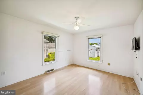 910 Frog Mortar Rd, Middle River, MD 21220 photo 25