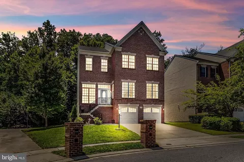 9400 Reservoir Hl, Parkville, MD 21234