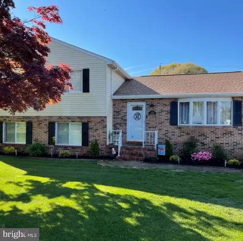 2226 Bauernschmidt Dr, Essex, MD 21221