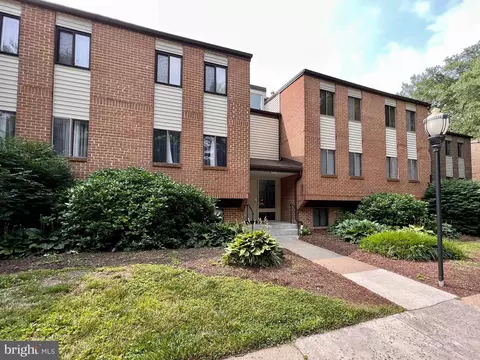 7 Suntop Ct #101, Baltimore, MD 21209