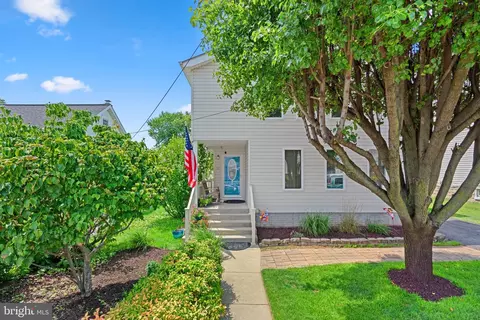 14 Seabright Ave, Dundalk, MD 21222