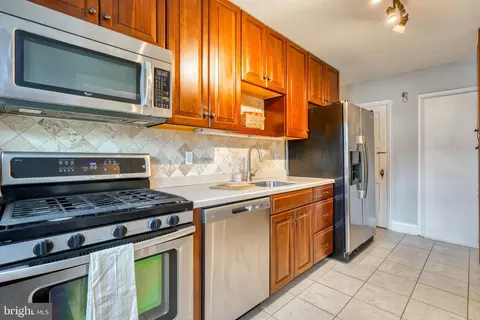400 Overbrook Rd, Baltimore, MD 21212 photo 25