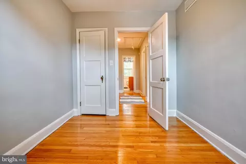 400 Overbrook Rd, Baltimore, MD 21212 photo 30