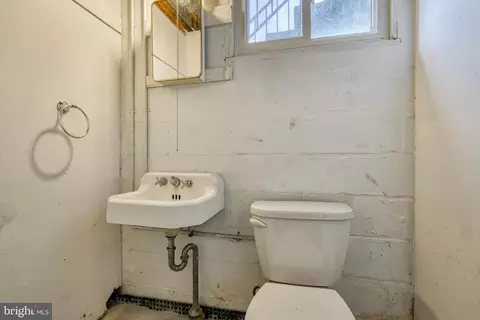 400 Overbrook Rd, Baltimore, MD 21212 photo 47