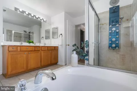 7530 Roxy Dr, Windsor Mill, MD 21244 photo 23