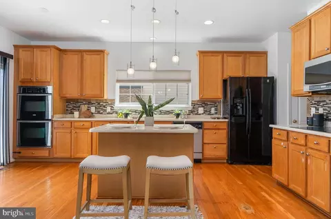 7530 Roxy Dr, Windsor Mill, MD 21244 photo 8