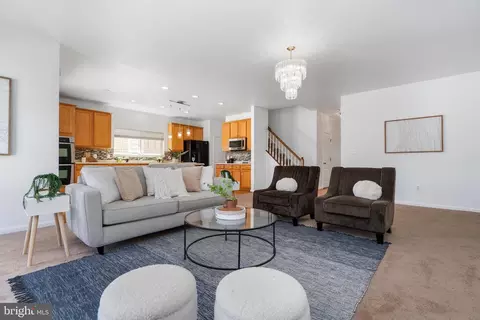 7530 Roxy Dr, Windsor Mill, MD 21244 photo 14