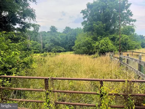 8317 Windsor Mill Rd, Windsor Mill, MD 21244 photo 3