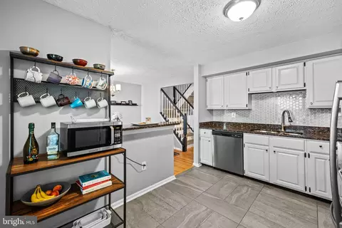 26 Ramsgate Ct, Halethorpe, MD 21227 photo 9