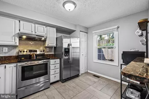 26 Ramsgate Ct, Halethorpe, MD 21227 photo 8