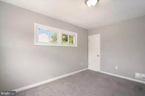 4452 Fenor Rd, Halethorpe, MD 21227 photo 20